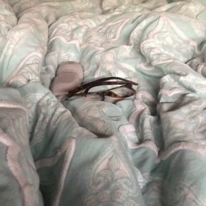 Meet your Posher, Tom